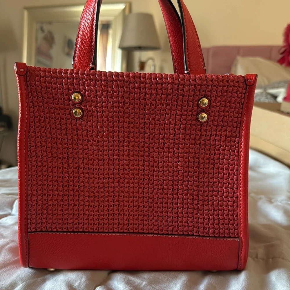 Coach Dempsey Bag Miami Red like new - Picture 5 of 9
